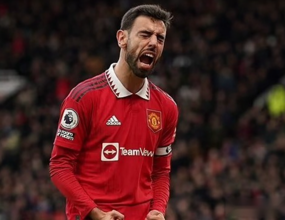 曼联4-2胜布莱顿后,姆伯莫谈进球感受与团队协作