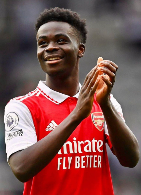 阿森纳球员暖心之行:传递爱与力量